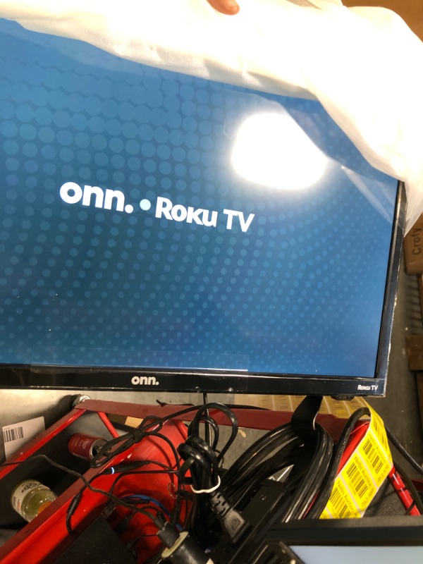 Photo 1 of Onn. 24" Class 720p HD LED Roku Smart TV (100012590)