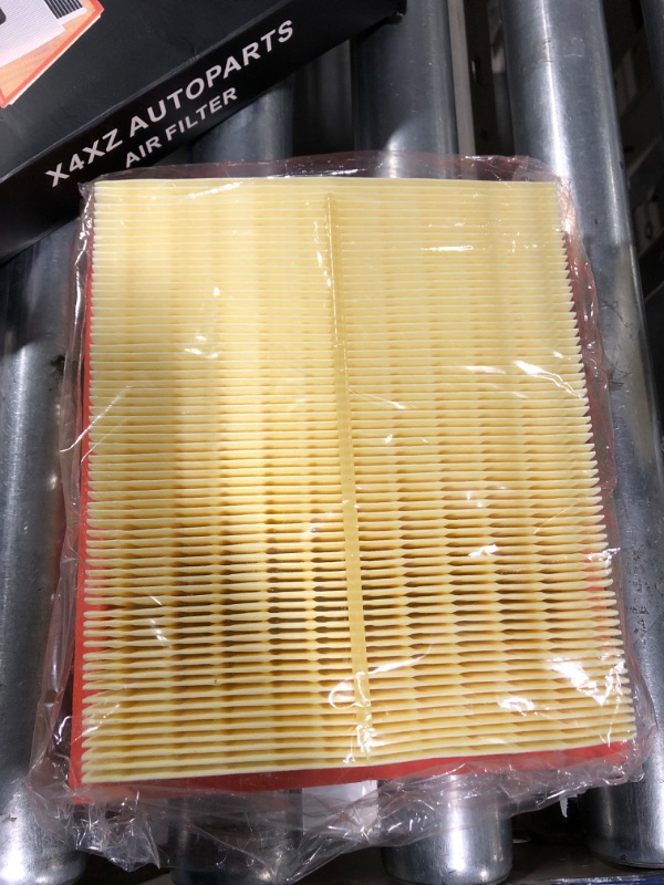 Photo 2 of General Motors 55560894, Air Filter