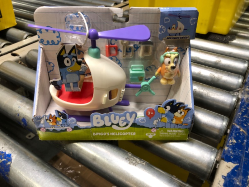 Photo 2 of Bluey Vehicle and Figure Pack Bingo's Helicopter with 2.5 Inch Bingo Figure and Tool Accessories