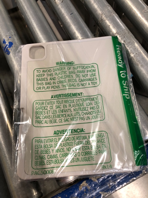 Photo 1 of Apple Magic Keyboard: iPad Keyboard and case for iPad Pro 12.9?inch (3rd, 4th, 5th and 6th Generation), Great Typing Experience, Built-in trackpad, US English - White US English White