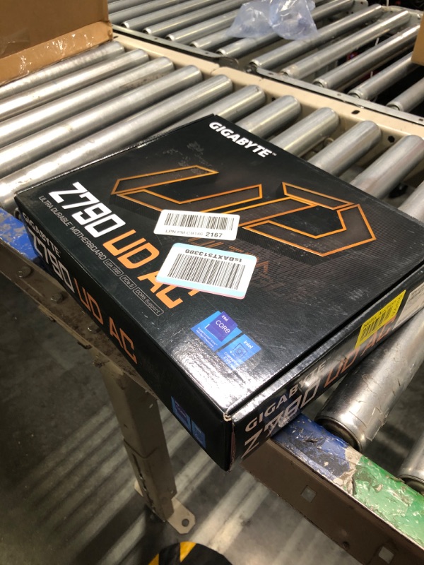 Photo 1 of GIGABYTE Z790 UD AC (LGA 1700/ Intel Z790/ ATX/ DDR5/ Triple M.2/ PCIe 5.0/ USB 3.2 Gen2X2 Type-C/Intel Wi-Fi/ 2.5GbE LAN/PCIe EZ-Latch/Multi-Key/Motherboard) Z790 Z790 UD AC Bundle