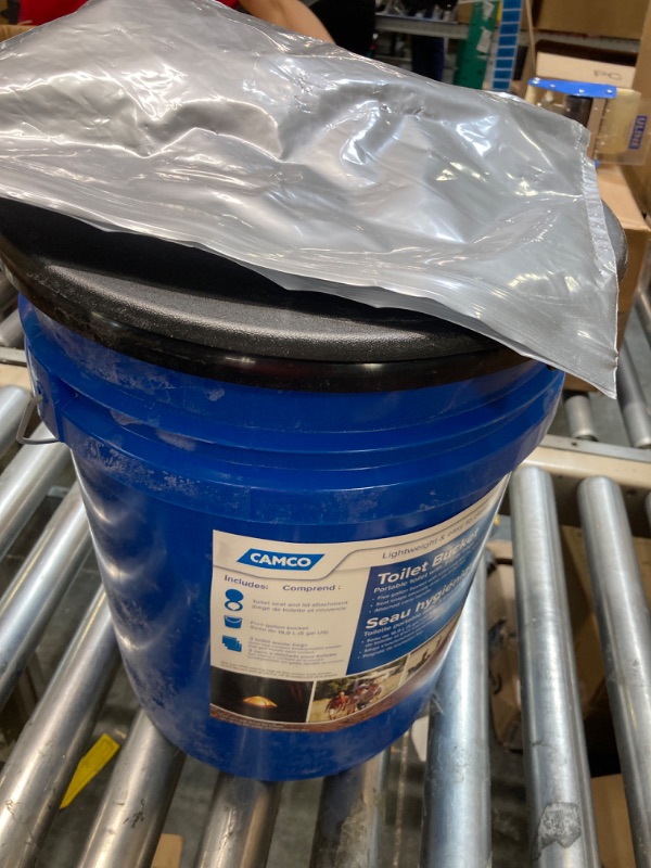 Photo 3 of ***DIRTY DUST** Camco Portable Toilet with Seat and Cover, 5 Gallons, Blue (41549)