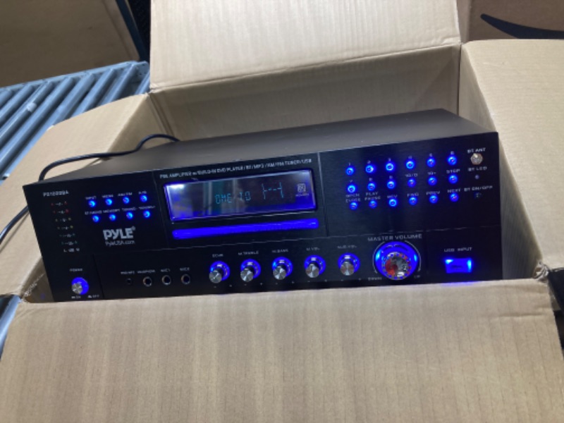 Photo 4 of 4-Channel Wireless Bluetooth Power Amplifier - 1000W Stereo Speaker Home Audio Receiver w/ FM Radio, USB, Headphone, 2 Microphone w/ Echo, Front Loading CD DVD Player, LED, Rack Mount - Pyle PD1000BA