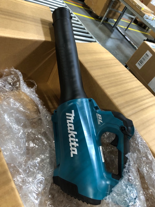 Photo 3 of **FOR PARTS**Makita XBU03Z 18V LXT® Lithium-Ion Brushless Cordless Blower, Tool Only