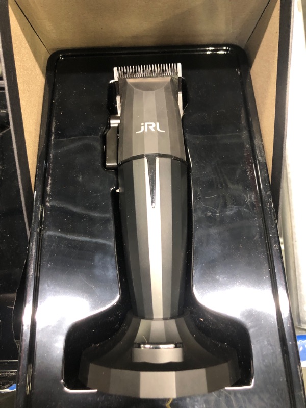 Photo 3 of | Onyx FF220C-B | Professional Cordless Hair Clipper