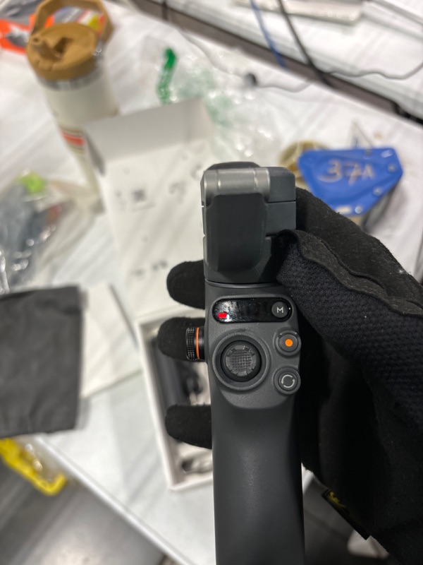 Photo 2 of DJI Osmo Mobile 6 Smartphone Gimbal