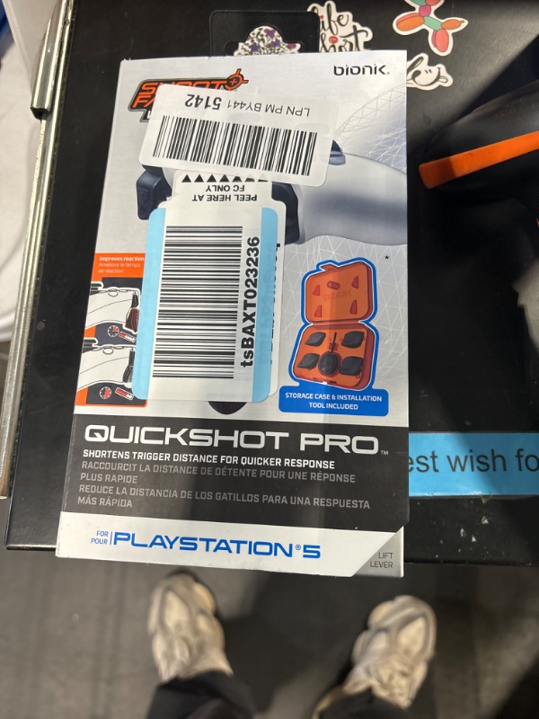 Photo 3 of Bionik Quickshot Pro for Ps5 White