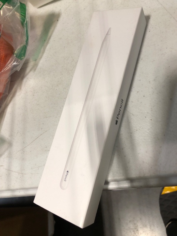 Photo 2 of Apple Pencil (2nd generation)
