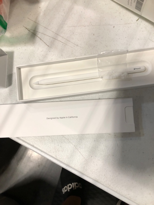 Photo 3 of Apple Pencil (2nd generation)
