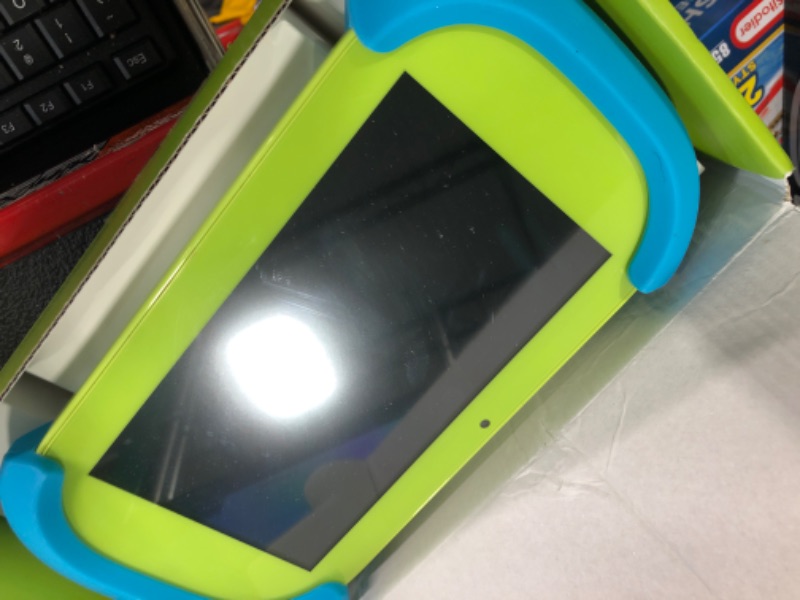 Photo 1 of Ematic PBS Kids Playtime Pad+ 7" HD Kid-Safe Android Tablet + Live TV (PBSKD7200) - 2nd Generation in Green and Blue