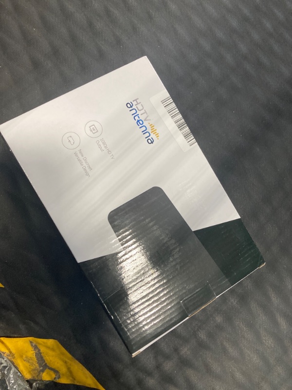 Photo 1 of 2024 Amplified HD Digital 'Matrix' TV Antenna 580 Miles, Support 4K 1080p Fire tv Stick and Older TV's Indoor HDTV Local Channels, 16.5ft Coax Cable