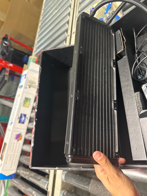 Photo 1 of ASUS ROG Ryujin II 360 RGB all-in-one liquid CPU cooler 360mm Radiator (3.5"color LCD, embedded pump fan and 3xNoctua iPPC 2000PWM 120mm radiator fans,compatible with Intel LGA1700, 1200 & AM4 socket)