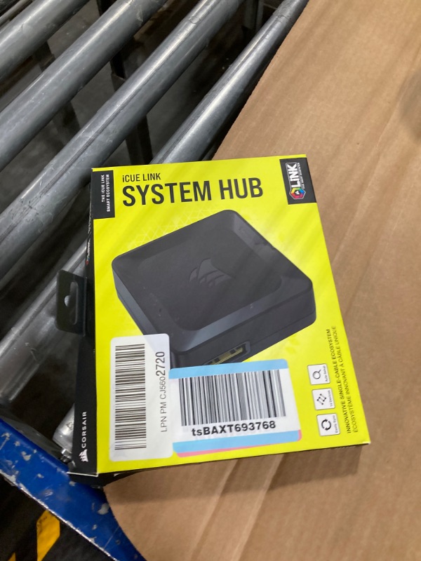 Photo 2 of CORSAIR iCUE Link System Hub - Connect Up to 14 CORSAIR iCUE Link Devices - Reduce Cable Clutter – Innovative Single-Cable Design - Black