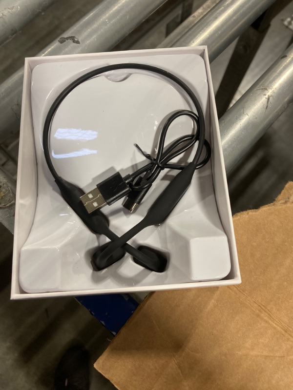 Photo 1 of Bone Conduction Headphones Bluetooth Headphones Wireless Earbuds Running Headset Wireless Bone Conduction Headphone Bluetooth 5.3 with Mic Open Ear...
