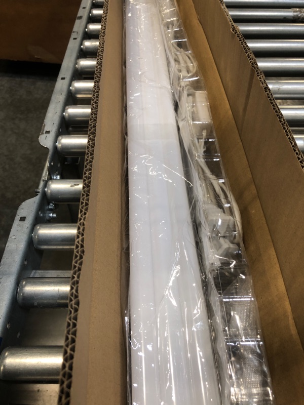 Photo 1 of (6 Pack) Barrina LED T5 Integrated Single Fixture, 4FT, 2200lm, 6500K (Super Bright White), 20W, Utility LED Shop Light, Ceiling and Under Cabinet Light, Corded Electric with ON/OFF Switch, ETL Listed 6-pack (6-power Cords)