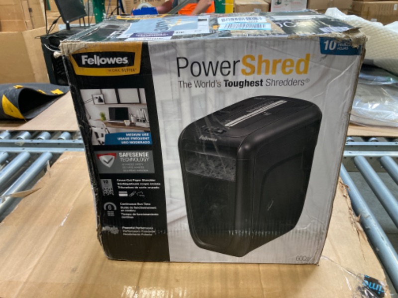 Photo 2 of FELLOWES 4606001 Powershred 60Cs 10-Sheet Shredder