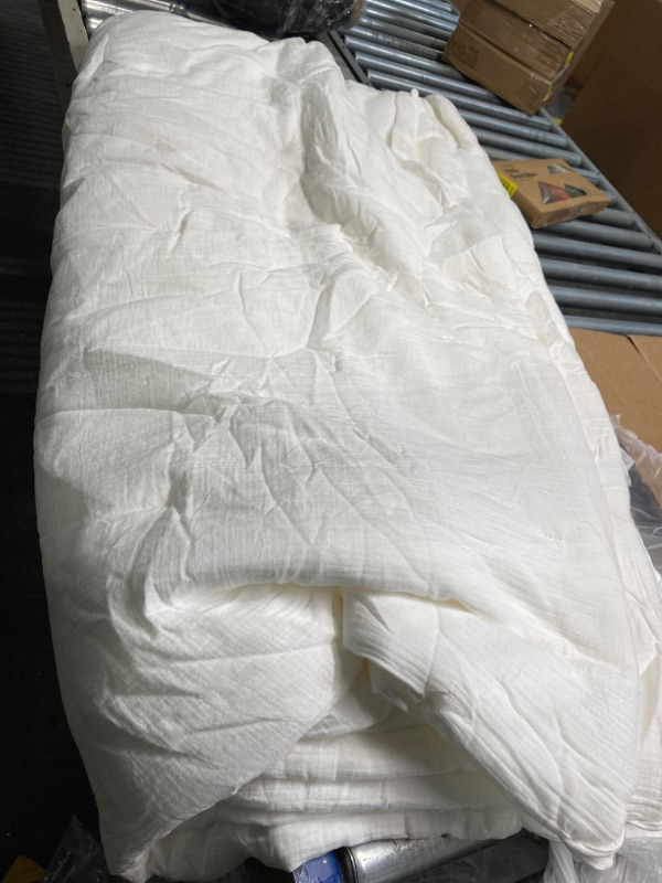 Photo 2 of ***DIRTY*** HOMBYS Soft Muslin Comforter King Size 90”x102”, Lightweight and Breathable Down Alternative Comforter,100% Cotton Gauze Summer Bed Comforter, Off White Reversible Fluffy Duvet Insert