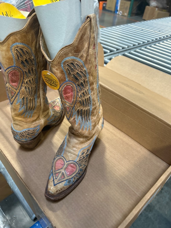 Photo 2 of CORRAL LADIE'S SAND HEART & WINGS OVERLAY & EMBROIDERY & STUDS, SNIP TOE, LEATHER SOLE, WESTERN, A4235 7 Sand