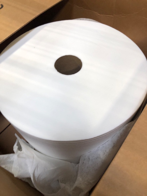 Photo 3 of Disposable Heavy Duty Clean Cloths, White, Jumbo Roll, 950 Wipes, 13 Inches × 12 Inches