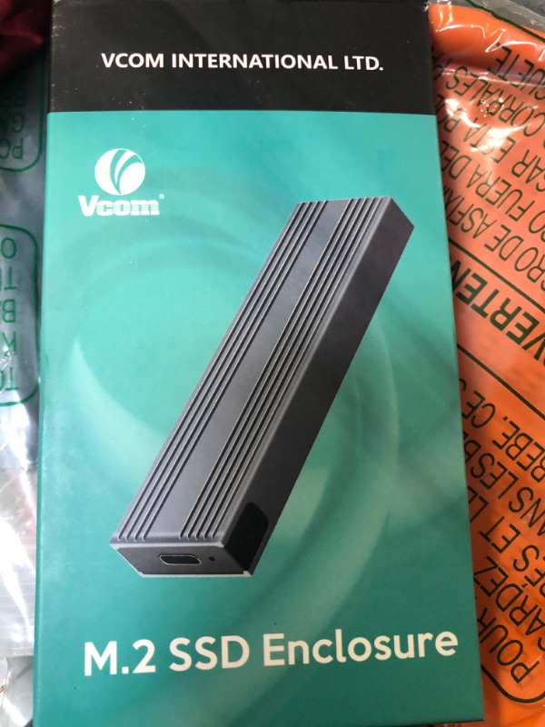 Photo 2 of M.2 NVMe SSD Enclosure, V VCOM Tool-Free USB C External NVMe SSD Enclosure, M.2 NVMe to USB Adapter, USB 3.2 Gen2 (10Gbps) Supports UASP, Trim, M-Key(B+M Key) and Size in 2230/2242 /2260/2280 SSDs 10Gbps M.2 NVMe