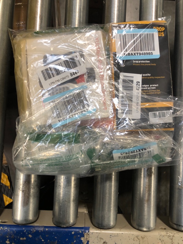 Photo 1 of ***BUNDLED BAG OF  ***
***AS IS / NO RETURNS -  FINAL SALE***
