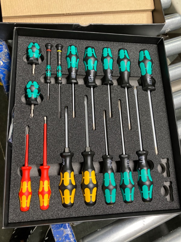 Photo 2 of "MISSING 2 SCREWDRIVER"
Wera 05150101001 9710 Foam Insert Screwdriver Set 1, 18 Pieces