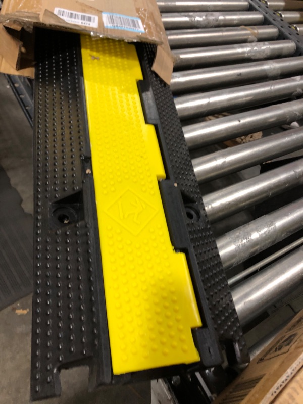 Photo 1 of F COME 1 Pack Rubber Cable Ramp Hose Cable Protector Ramp 1 Channel 22000Lbs Load Capacity Traffic Speed Bump Wires Power Lines Extension Cord Cover for Indoor Outdoor 22000Lbs-1Channel-1Pack