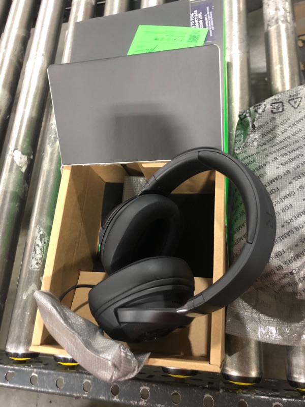 Photo 2 of Razer Kraken V3 X Wired USB Gaming Headset: Lightweight Build - Triforce 40mm Drivers - HyperClear Cardioid Mic - 7.1 Surround Sound - Chroma RGB Lighting - Black