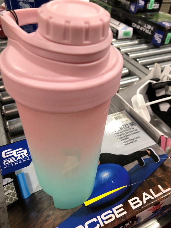 Photo 1 of Hurley - Leak-Proof Mixer Water Bottle
