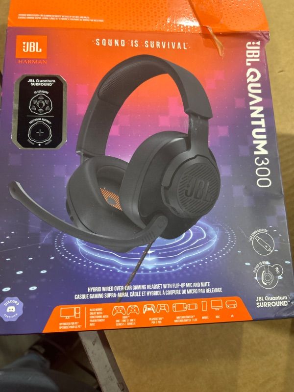 Photo 4 of JBL Quantum 100 - Wired Over-Ear Gaming Headphones - Black, Large
