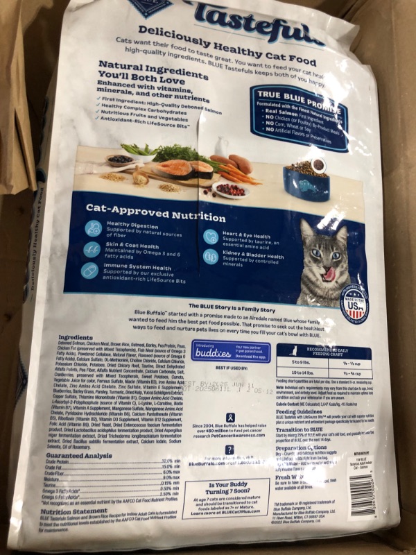 Photo 2 of Blue Buffalo Tastefuls Indoor Natural Adult Dry Cat Food, Salmon 15lb bag Salmon & Brown Rice 15 Pound (Pack of 1)
BEST BY:06/11/2025