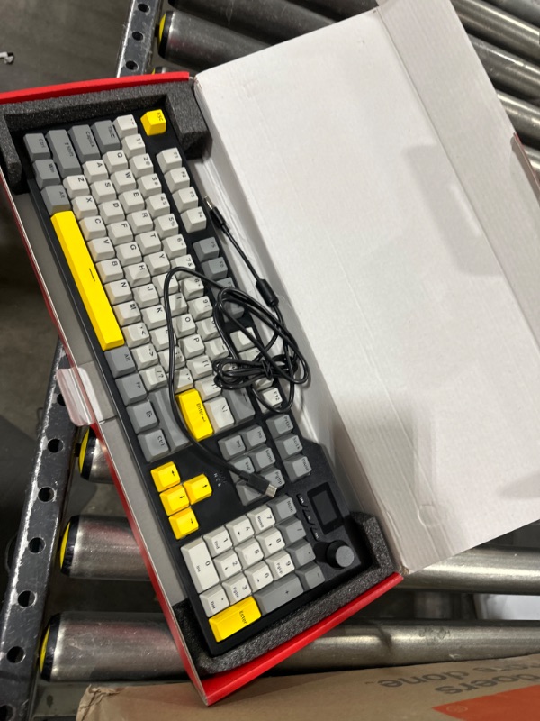 Photo 1 of AK35I V2 MAX Wireless Bluetooth 5.0 Wired Triple Modes Mechanical Keyboard, 1.14inch TFT LCD Screen, Hot-Swappable Switch, 8000mAh Built-in Battery, RGB Backlit, PBT Keycaps, Yellow and White
