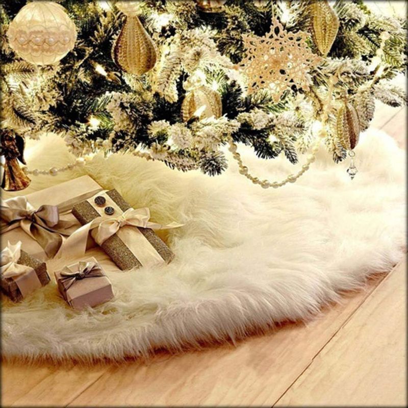 Photo 1 of AOGU 48 Inch Faux Fur Christmas Tree Skirt White Plush Skirt for Merry Christmas Party Christmas Tree Decoration
