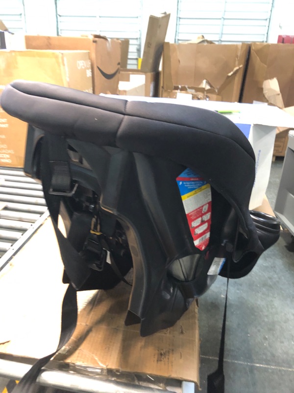 Photo 1 of Cosco Onlook 2-in-1 Convertible Car Seat, Rear-Facing 5-40 pounds and Forward-Facing 22-40 pounds and up to 43 inches, Black Arrows