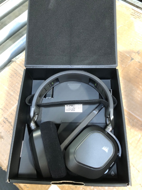 Photo 3 of Corsair HS80 MAX Wireless Multiplatform Gaming Headset with Bluetooth - Dolby Atmos - Broadcast Quality Microphone - iCUE Compatible - PC, Mac, PS5, PS4, Mobile - Steel Gray Wireless with Bluetooth Gray