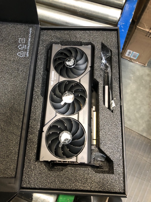 Photo 1 of ASUS GeForce RTX 4070 TUF Gaming Graphics Card