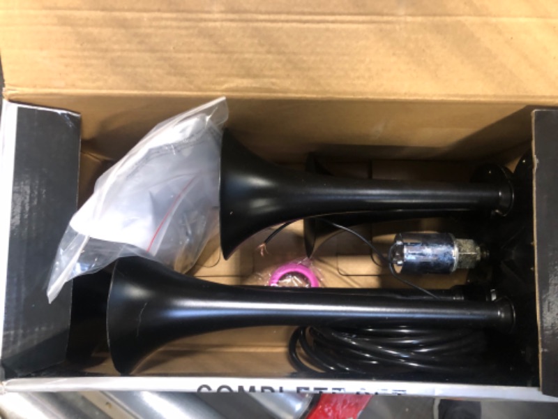 Photo 2 of VEVOR Train Horns Kit, 4 Trumpet Air Horn Kit, 150dB Train Horns for Pickup Trucks, 12V 120 psi Air Compressor 0.8 Gal/3 L Tank with Gauge for Any 12V Vehicle Car Truck Train Van Boat 3L/0.8Gal Black