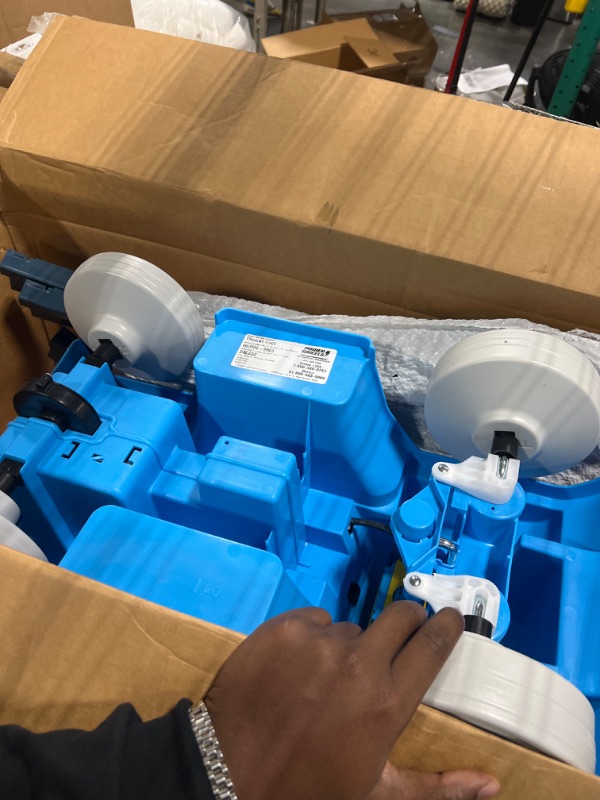 Photo 1 of **** NEEDS CHARGER **** Power Wheels Thomas & Friends battery-powered ride-on train with track for indoor play, toddler toys, for ages 1-3 years [Amazon Exclusive] PW Thomas on track ride on