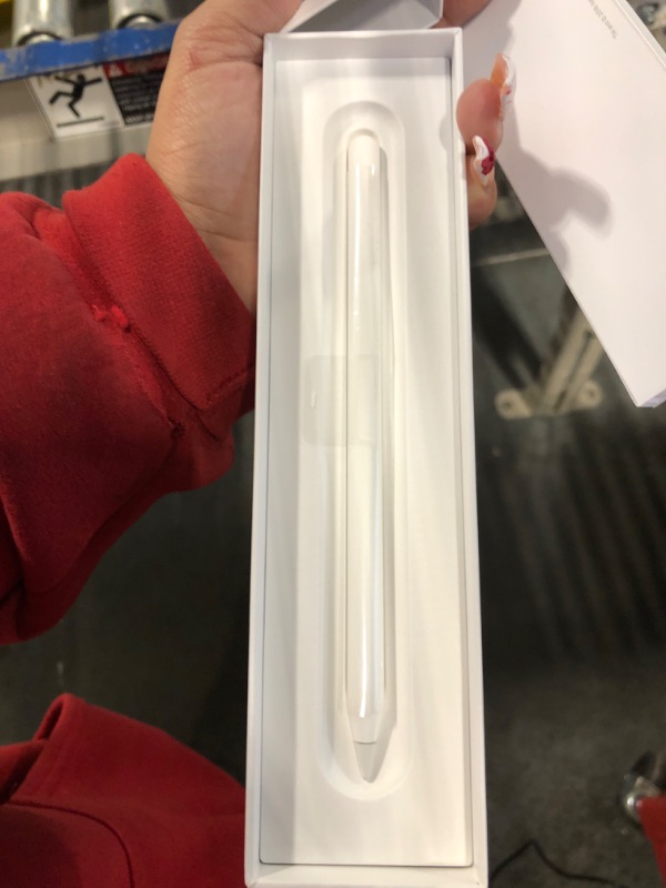 Photo 2 of Apple Pencil (2nd Generation)