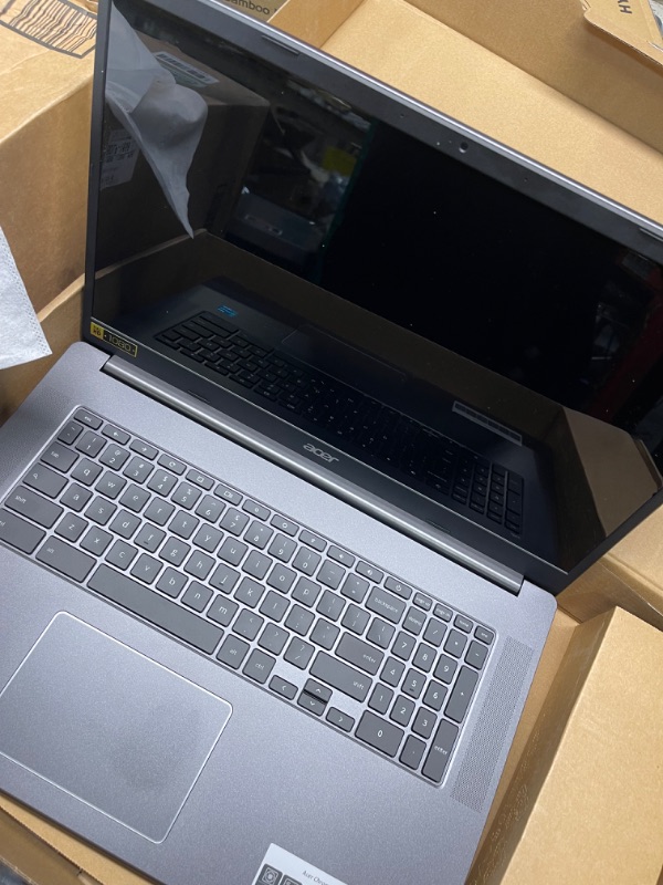 Photo 7 of Acer Chromebook 317 CB317-1H CB317-1H-C41X 17.3" Chromebook - Full HD - 1920 x 1080 - Intel Celeron N5100 Quad-core (4 Core) 1.10 GHz - 4 GB RAM - 32 GB Flash Memory - Sparkly Silver