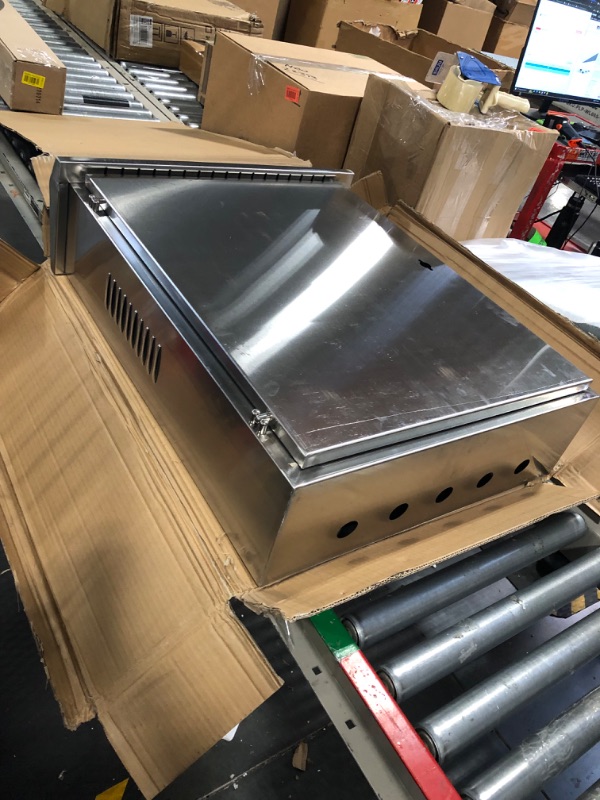 Photo 3 of *** USED ** 304 Stainless Steel Electrical Box 20'' x 16'' x 8'' Outdoor Electrical Enclosure Box 20" H x 16" W x 8" D with Mounting Plate Weatherproof Anti-Rust and Anti-Corrosion