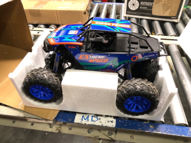 Photo 3 of **USED FOR PARTS CAN'T TURN** DEERC DE60 Large 1:8 Scale Upgraded RC Cars Remote Control Car for Adults Boys,Off Road Monster Truck with Realistic Sound,2.4Ghz 4WD Rock Crawler Toy All Terrain Climbing,2 Batteries for 80 Min Play Classic Blue