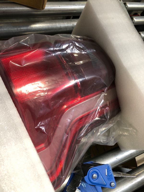 Photo 1 of ProXlex Left Driver Side LED Tail Lamp Light Assembly With Blind Spot Monitoring Replacement for Ford F-150 2015-2017 ?HL3Z-13405-D ***USED LED IS DAMAGED***** 