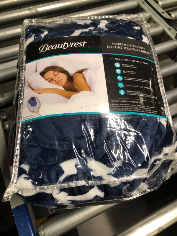 Photo 2 of 100% Polyester Heated Ogee Throw - 60x70" - Indigo