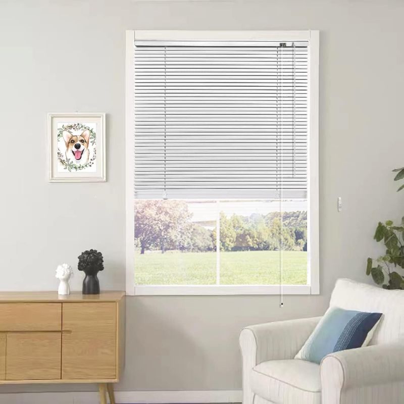 Photo 1 of 25" corded blinds 