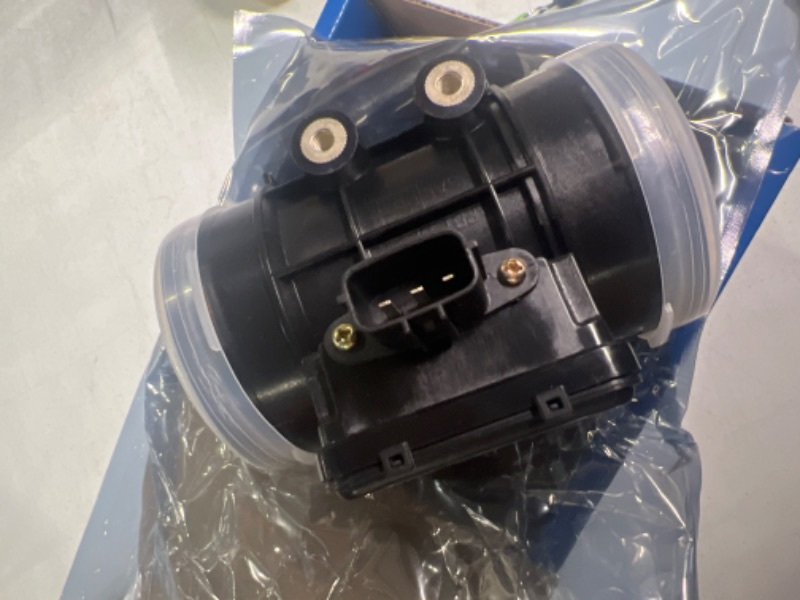 Photo 1 of Beck/Arnley 158-0835 Air Mass Sensor