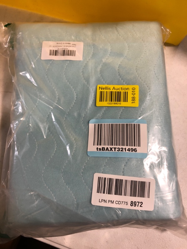 Photo 2 of **USED**  2 Pack Bed Pads for Incontinence Positioning Bed Pad with Handles for Lift and Transfer Reusable Waterproof Bed Pads Washable Incontinence Bed Pads for Elderly Hospital Home Care 36” × 34”