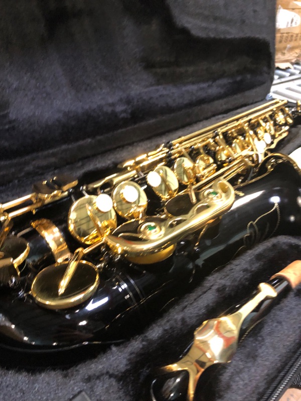 Photo 4 of Aisiweier Black/gold keys E Flat Alto Saxophone Brass Engraved Eb E-Flat Natural White Shell Button Wind Instrument with Case Belt Brush (Black/gold keys)