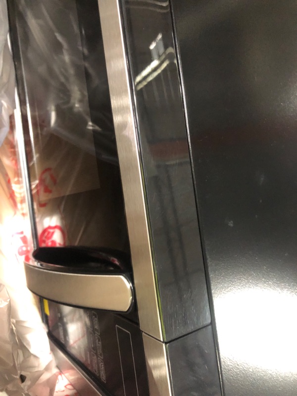 Photo 1 of Farberware Countertop Microwave 1000 Watts, 1.1 cu ft - Microwave Oven With LED Lighting and Child Lock - Perfect for Apartments and Dorms - Easy Clean...