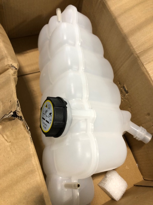 Photo 3 of NEW Reservoir Expansion Tank Compatible With 2015-2021 Fo-rd F150 ; 2018-2021 Lin-coln Navigator ; 2018-2021 Fo-rd Expedition ; Coolant Reservoir Replacement For FL3Z8A080A